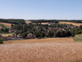 Belle perspective sur le village de Villiers-Louis Belle perspective sur le village de Villiers-Louis