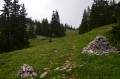 cairn: le sentier GR91 passe entre les deux, il est bien visible