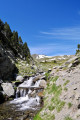 Cascade au bord du chemin