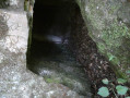 Cavit&eacute; dans la roche