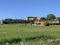 Chateau et village de Bagnols Chateau et village de Bagnols