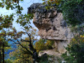 Chemin à flanc de falaise
