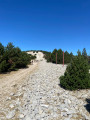 Chemin des poteaux rouges