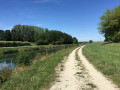 Chemin le long du canal