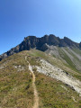 Chemin sur les cr&ecirc;tes, vue sur les cimes de la Scia