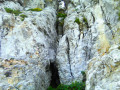 Cheminée d'accès aux inscriptions romaines