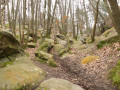 Cheminement dans les rochers
