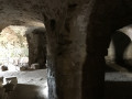 Crypte sous l'abbatiale Saint-Pierre