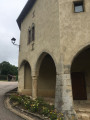Dans l’enceinte du château...