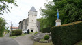 Vieux forts, sources, croix et chapelle au départ de Gironville