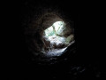 Entré de la grotte de la Dame Blanche (vue de l'intèrieur)