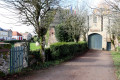 Entr&eacute;e de la mairie, porche de l'ancien ch&acirc;teau d'&Eacute;guzon