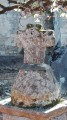 Entrée du prieuré (croix)