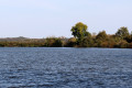 Etang de la Hire avec le château du Bouchet en arrière-plan