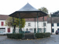 Etrechy. Le kiosque à musique Etrechy. Le kiosque à musique