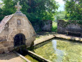 Fontaine-lavoir ... Fontaine-lavoir ...