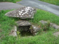 Fontaine semi-enterrée
