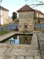 Germigny sous Coulombs. La fontaine