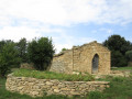 Les Bories et le Mur à Abeilles à Cornillon Confoux