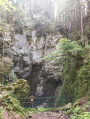 La Grotte de la Glacière et la Barre aux chèvres