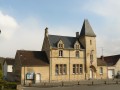 Jouy le Comte. L'ancienne mairie