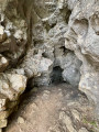L'entr&eacute;e de la grotte Cave noire