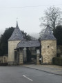 L'entrée du château de Cléron
