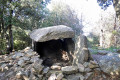 Un dolmen, un refuge, un puits à neige depuis Laroques-des-Albères