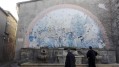 La fontaine et sa fresque