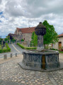 La fontaine ronde ... La fontaine ronde ...