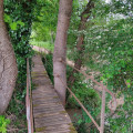 La passerelle en bon état