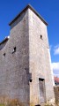 La tourelle carré du château de Chantrans