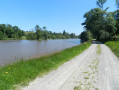 À partir de Sacé, les rives de la Mayenne À partir de Sacé, les rives de la Mayenne