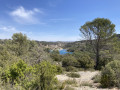 Lac d'Esparron et vue sur le village