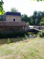 Lavoir à Lusigny-sur-Ouche Lavoir à Lusigny-sur-Ouche