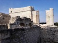 Le Thor und das Schloss von Thouzon