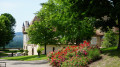 Le Chateau sans nom derrière la grille