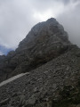 Le col de Balafrasse et la pointe blanche derrière Le col de Balafrasse et la pointe blanche derrière