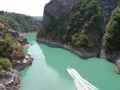 le lac vue d'une passerelle le lac vue d'une passerelle