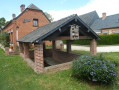 Le lavoir (restauré) de Luzoir...