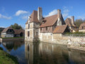 Le manoir du Hom à Beaumont-le-Roger Le manoir du Hom à Beaumont-le-Roger