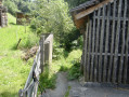 Le petit sentier qui part à gauche