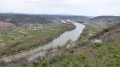 Le Rhône vers le Nord avec les villages de Gervans et Erome à droite Le Rhône vers le Nord avec les villages de Gervans et Erome à droite
