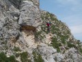 Le sentier est vraiment en balcon
