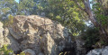 Les croix au dessus de la grotte de Circinellu