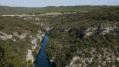 Les gorges de Baudinard sur des falaises de 100 à 150 m de haut