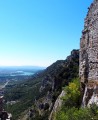 Les remparts et les crêtes de Crussol