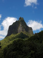 Magnifique piton rocheux qui borde la caldéra de Moorea