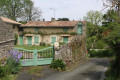 Maison ancienne dans la rue de l'Ecole