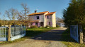 Maison repère près de la ZI du Roulage